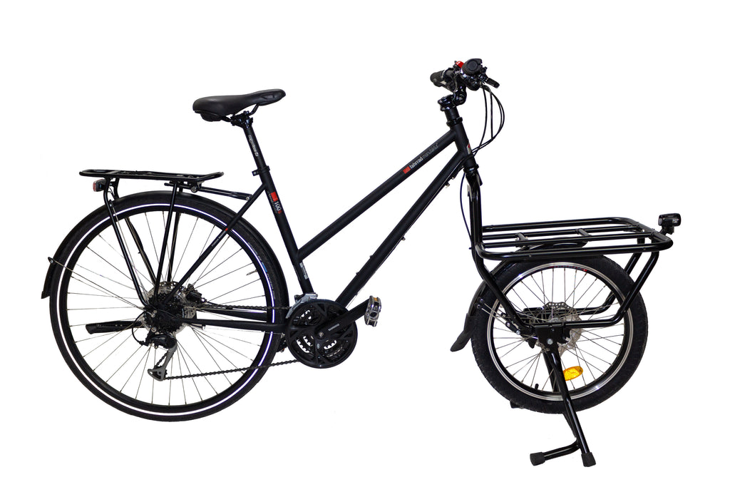 Vélo de randonnée Fahrradmanufaktur équipé d'une fourche cargo JoKer Bike
